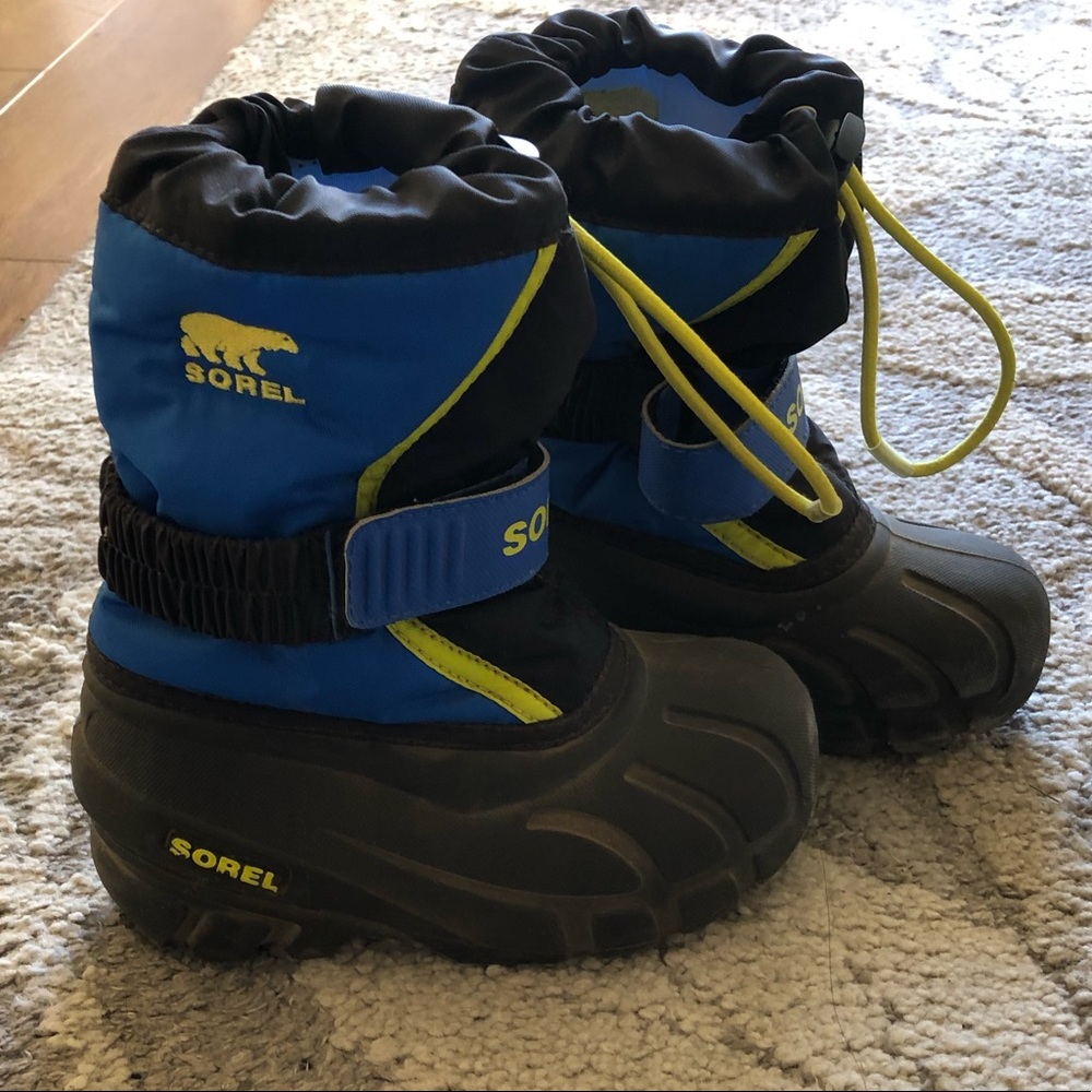 SOREL Toddler weather resistant snow boots🎈Size 9